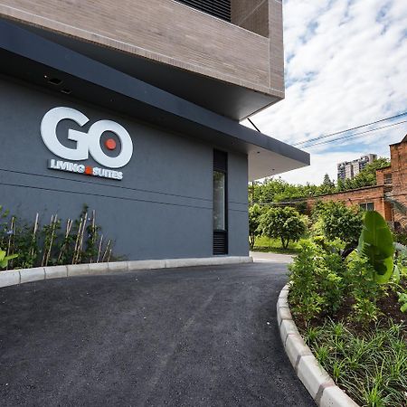 Go Living And Suites - Jalo Rent เมเดยิน ภายนอก รูปภาพ